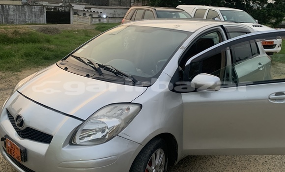 Acheter Occasion Voiture Toyota Vitz Gris à Douala, Littoral Cameroon Acheter Occasion Voiture Toyota Vitz Gris à Douala, Littoral Cameroon