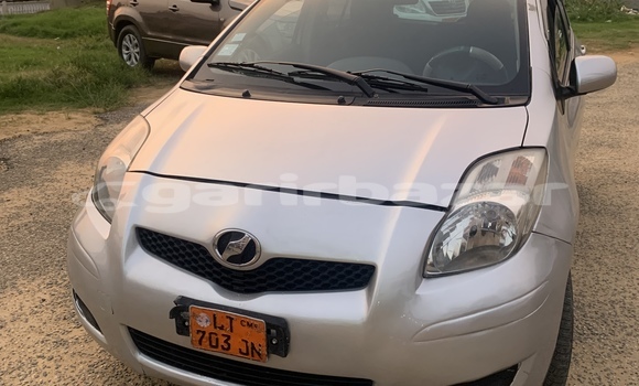Acheter Occasion Voiture Toyota Vitz Gris à Douala, Littoral Cameroon Acheter Occasion Voiture Toyota Vitz Gris à Douala, Littoral Cameroon