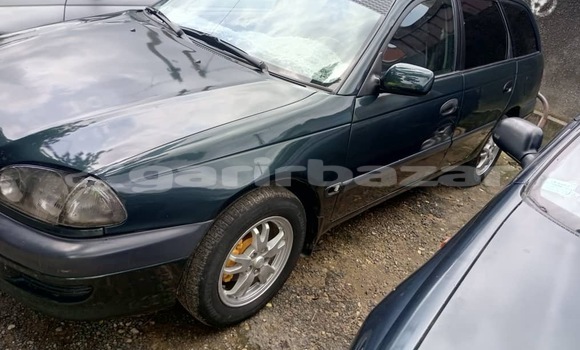 Acheter Occasion Voiture Toyota Avensis Vert à Douala, Littoral Cameroon Acheter Occasion Voiture Toyota Avensis Vert à Douala, Littoral Cameroon