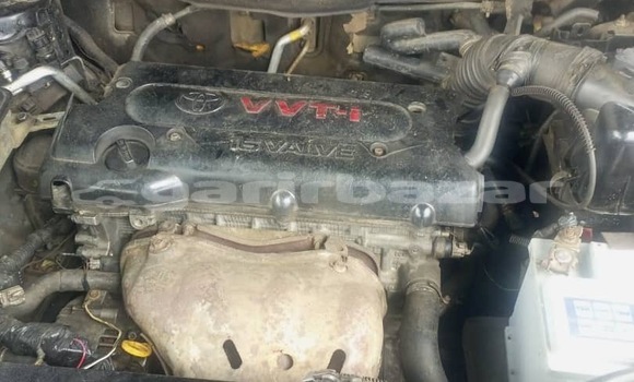 Sayi Na hannu Toyota RAV4 Black Mota in Douala a Ƙasar Kamaru Sayi Na hannu Toyota RAV4 Black Mota in Douala a Ƙasar Kamaru