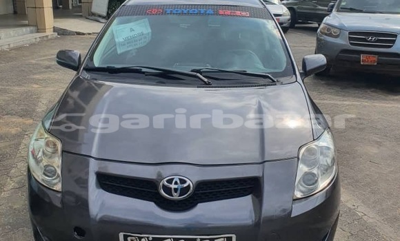 Sayi Na hannu Toyota Auris Sauran Mota in Douala a Ƙasar Kamaru Sayi Na hannu Toyota Auris Sauran Mota in Douala a Ƙasar Kamaru