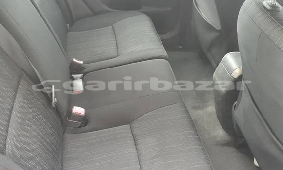 Sayi Na hannu Toyota Auris Sauran Mota in Douala a Ƙasar Kamaru Sayi Na hannu Toyota Auris Sauran Mota in Douala a Ƙasar Kamaru