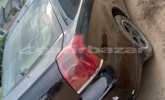 Buy Used Toyota Avensis Black Car in Douala in Littoral Cameroon Buy Used Toyota Avensis Black Car in Douala in Littoral Cameroon