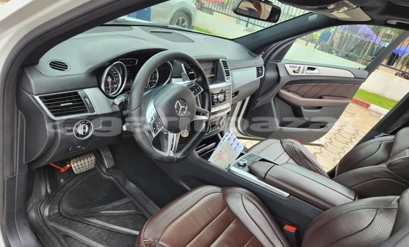 Acheter Occasion Voiture Mercedes Viano Blanc à Douala, Littoral Cameroon Acheter Occasion Voiture Mercedes Viano Blanc à Douala, Littoral Cameroon