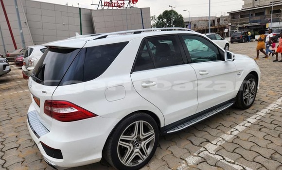 Acheter Occasion Voiture Mercedes Viano Blanc à Douala, Littoral Cameroon Acheter Occasion Voiture Mercedes Viano Blanc à Douala, Littoral Cameroon