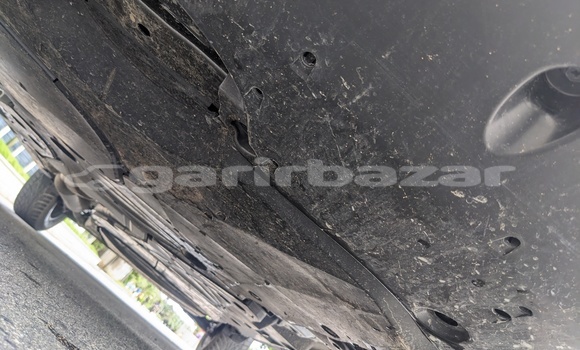 Sayi Sabo Toyota RAV4 White Mota in Douala a Ƙasar Kamaru Sayi Sabo Toyota RAV4 White Mota in Douala a Ƙasar Kamaru