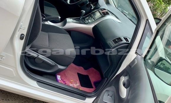 Acheter Neuf Voiture Toyota Blade Blanc à Douala, Littoral Cameroon Acheter Neuf Voiture Toyota Blade Blanc à Douala, Littoral Cameroon