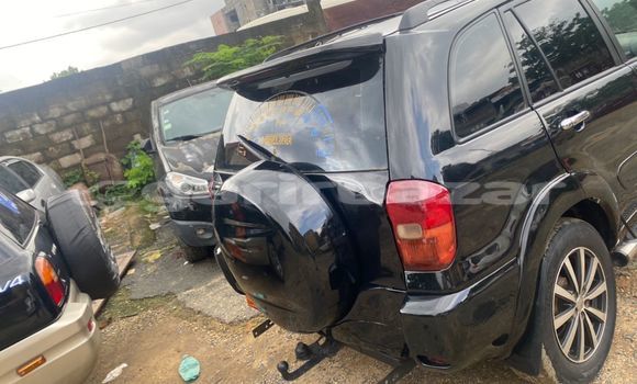 Acheter Occasion Voiture Toyota RAV4 Noir à Douala, Littoral Cameroon Acheter Occasion Voiture Toyota RAV4 Noir à Douala, Littoral Cameroon