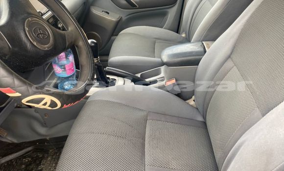 Acheter Occasion Voiture Toyota RAV4 Noir à Douala, Littoral Cameroon Acheter Occasion Voiture Toyota RAV4 Noir à Douala, Littoral Cameroon