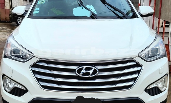 Acheter Neuf Voiture Hyundai Santa Fe Blanc à Douala, Littoral Cameroon Acheter Neuf Voiture Hyundai Santa Fe Blanc à Douala, Littoral Cameroon