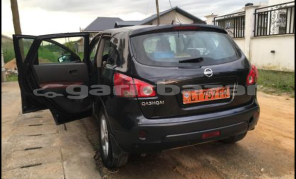 Sayi Na hannu Nissan Qashqai Black Mota in Douala a Ƙasar Kamaru