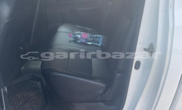 Acheter Occasion Voiture Toyota Hilux Blanc à Yaoundé, Central Cameroon Acheter Occasion Voiture Toyota Hilux Blanc à Yaoundé, Central Cameroon