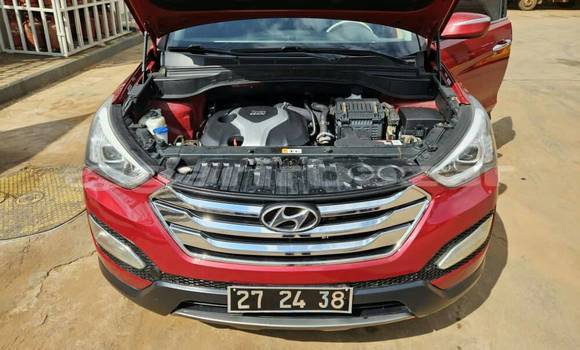 Sayi Na hannu Hyundai Santa Fe Red Mota in Yaounde a Babban Kamaru Sayi Na hannu Hyundai Santa Fe Red Mota in Yaounde a Babban Kamaru