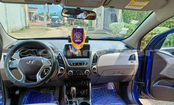 Sayi Na hannu Hyundai Tucson Blue Mota in Yaounde a Babban Kamaru Sayi Na hannu Hyundai Tucson Blue Mota in Yaounde a Babban Kamaru