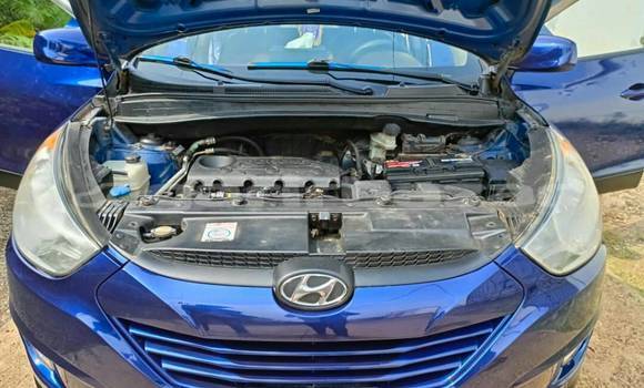 Sayi Na hannu Hyundai Tucson Blue Mota in Yaounde a Babban Kamaru Sayi Na hannu Hyundai Tucson Blue Mota in Yaounde a Babban Kamaru