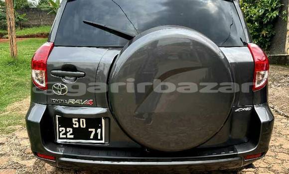 Sayi Na hannu Toyota RAV4 Sauran Mota in Akonolinga a Babban Kamaru Sayi Na hannu Toyota RAV4 Sauran Mota in Akonolinga a Babban Kamaru