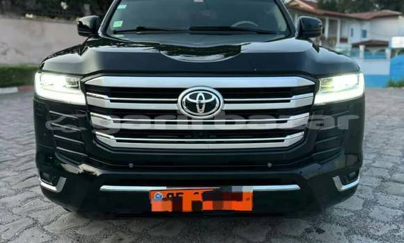 Sayi Na hannu Toyota Land Cruiser Black Mota in Yaounde a Babban Kamaru