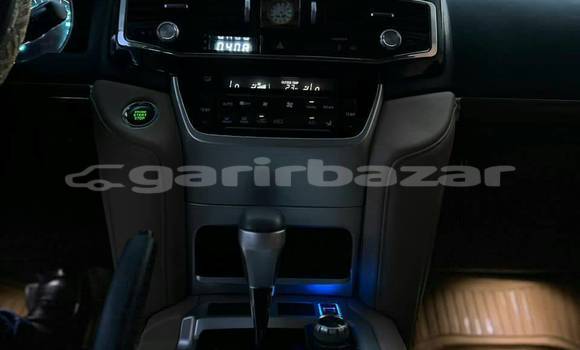 Sayi Na hannu Toyota Land Cruiser Black Mota in Yaounde a Babban Kamaru Sayi Na hannu Toyota Land Cruiser Black Mota in Yaounde a Babban Kamaru