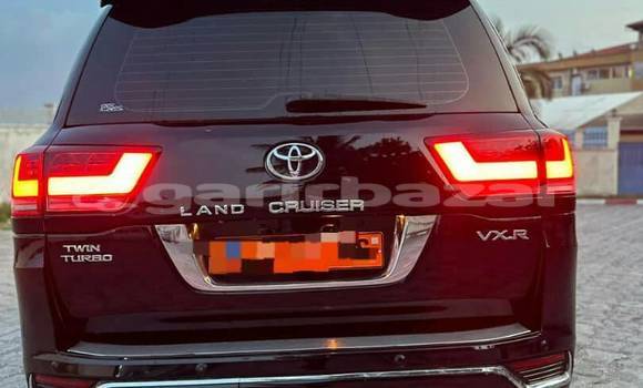 Sayi Na hannu Toyota Land Cruiser Black Mota in Yaounde a Babban Kamaru Sayi Na hannu Toyota Land Cruiser Black Mota in Yaounde a Babban Kamaru