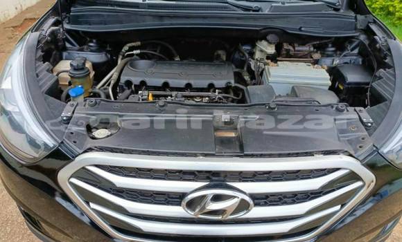 Sayi Na hannu Hyundai Tucson Black Mota in Yaounde a Babban Kamaru Sayi Na hannu Hyundai Tucson Black Mota in Yaounde a Babban Kamaru