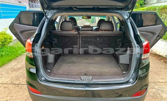 Sayi Na hannu Hyundai Tucson Black Mota in Yaounde a Babban Kamaru Sayi Na hannu Hyundai Tucson Black Mota in Yaounde a Babban Kamaru