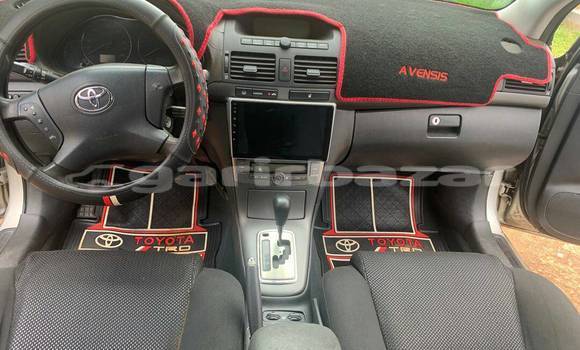 Sayi Na hannu Toyota Avensis Sauran Mota in Abong–Mbang a Gabas Kamaru Sayi Na hannu Toyota Avensis Sauran Mota in Abong–Mbang a Gabas Kamaru