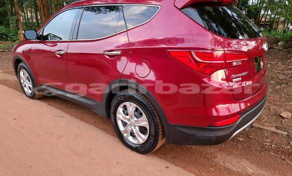 Sayi Na hannu Hyundai Santa Fe Red Mota in Bafia a Babban Kamaru Sayi Na hannu Hyundai Santa Fe Red Mota in Bafia a Babban Kamaru