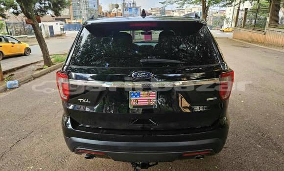 Sayi Na hannu Ford Explorer Black Mota in Bafang a West Kamaru Sayi Na hannu Ford Explorer Black Mota in Bafang a West Kamaru