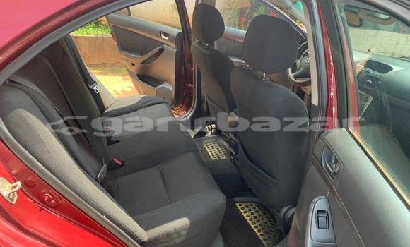 Sayi Na hannu Toyota Avensis Red Mota in Bafoussam a West Kamaru Sayi Na hannu Toyota Avensis Red Mota in Bafoussam a West Kamaru