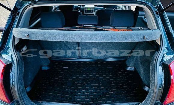 Sayi Na hannu Toyota Corolla Sauran Mota in Bandjoun a West Kamaru Sayi Na hannu Toyota Corolla Sauran Mota in Bandjoun a West Kamaru