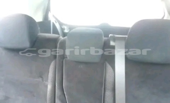 Sayi Sabo Mitsubishi Outlander White Mota in Douala a Ƙasar Kamaru Sayi Sabo Mitsubishi Outlander White Mota in Douala a Ƙasar Kamaru