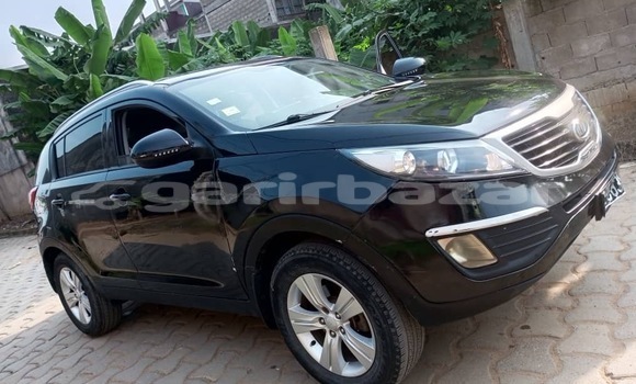 Sayi Na hannu Kia Sportage Black Mota in Douala a Ƙasar Kamaru Sayi Na hannu Kia Sportage Black Mota in Douala a Ƙasar Kamaru