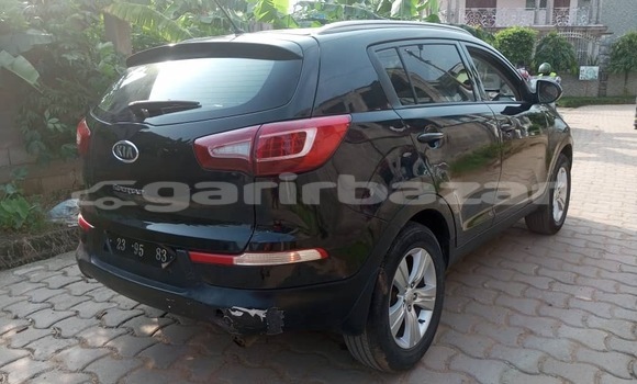 Sayi Na hannu Kia Sportage Black Mota in Douala a Ƙasar Kamaru Sayi Na hannu Kia Sportage Black Mota in Douala a Ƙasar Kamaru