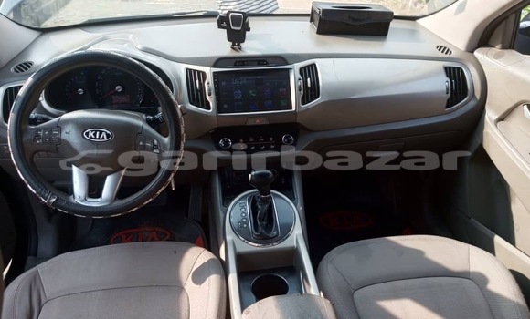 Sayi Na hannu Kia Sportage Black Mota in Douala a Ƙasar Kamaru Sayi Na hannu Kia Sportage Black Mota in Douala a Ƙasar Kamaru