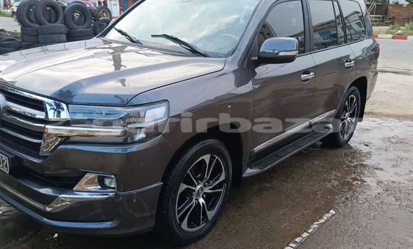 Buy Used Toyota Land Cruiser Other Car in Bafia in Central Cameroon Buy Used Toyota Land Cruiser Other Car in Bafia in Central Cameroon