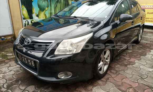 Sayi Na hannu Toyota Avensis Black Mota in Douala a Ƙasar Kamaru Sayi Na hannu Toyota Avensis Black Mota in Douala a Ƙasar Kamaru
