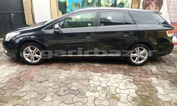 Sayi Na hannu Toyota Avensis Black Mota in Douala a Ƙasar Kamaru Sayi Na hannu Toyota Avensis Black Mota in Douala a Ƙasar Kamaru