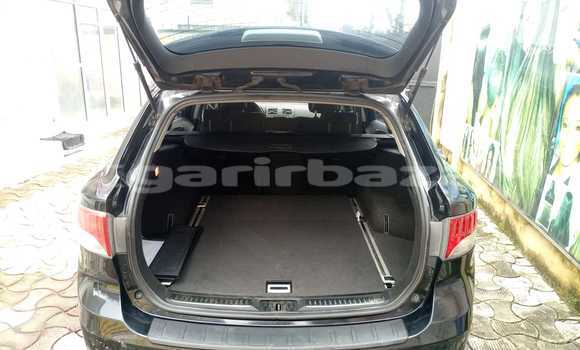 Sayi Na hannu Toyota Avensis Black Mota in Douala a Ƙasar Kamaru Sayi Na hannu Toyota Avensis Black Mota in Douala a Ƙasar Kamaru