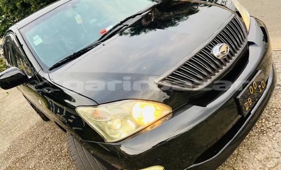 Sayi Imported Lexus RX 300 Black Mota in Douala a Ƙasar Kamaru Sayi Imported Lexus RX 300 Black Mota in Douala a Ƙasar Kamaru