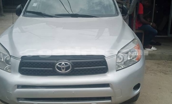 Acheter Occasion Voiture Toyota RAV4 Autre à Douala, Littoral Cameroon Acheter Occasion Voiture Toyota RAV4 Autre à Douala, Littoral Cameroon