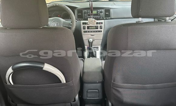 Sayi Na hannu Toyota Corolla Black Mota in Douala a Ƙasar Kamaru Sayi Na hannu Toyota Corolla Black Mota in Douala a Ƙasar Kamaru