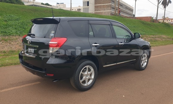 Acheter Occasion Voiture Toyota Vanguard Noir à Yaoundé, Central Cameroon Acheter Occasion Voiture Toyota Vanguard Noir à Yaoundé, Central Cameroon