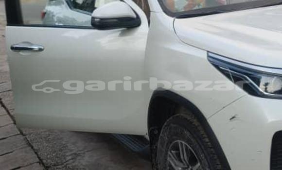 Buy Import Toyota Fortuner White Car in Douala in Littoral Cameroon Buy Import Toyota Fortuner White Car in Douala in Littoral Cameroon