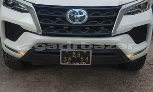 Buy Import Toyota Fortuner White Car in Douala in Littoral Cameroon Buy Import Toyota Fortuner White Car in Douala in Littoral Cameroon