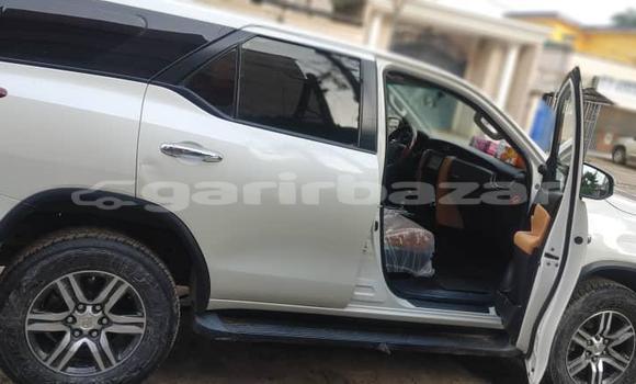 Buy Import Toyota Fortuner White Car in Douala in Littoral Cameroon Buy Import Toyota Fortuner White Car in Douala in Littoral Cameroon