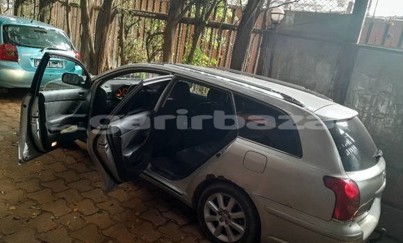 Buy New Toyota Avensis Silver Car in Yaounde in Central Cameroon Buy New Toyota Avensis Silver Car in Yaounde in Central Cameroon