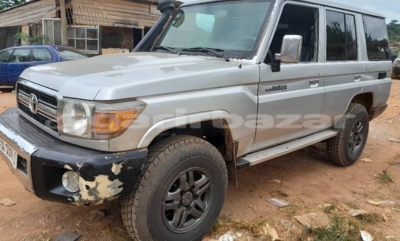 Sayi Sabo Toyota Land Cruiser Sauran Mota in Yaounde a Babban Kamaru