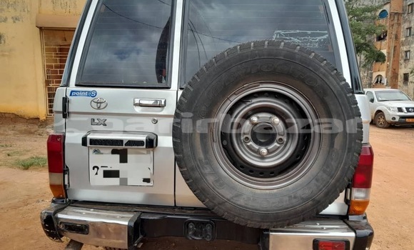 Sayi Sabo Toyota Land Cruiser Sauran Mota in Yaounde a Babban Kamaru Sayi Sabo Toyota Land Cruiser Sauran Mota in Yaounde a Babban Kamaru