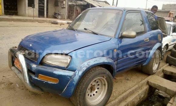 Sayi Na hannu Toyota RAV4 Blue Mota in Tibati a Adamawa Sayi Na hannu Toyota RAV4 Blue Mota in Tibati a Adamawa