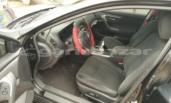 Sayi Na hannu Nissan Altima Black Mota in Douala a Ƙasar Kamaru Sayi Na hannu Nissan Altima Black Mota in Douala a Ƙasar Kamaru